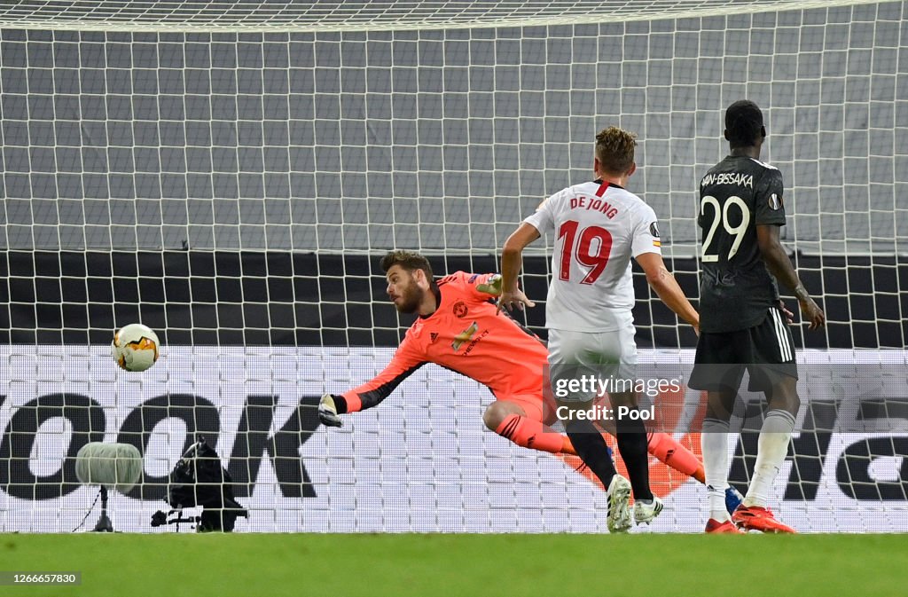 Sevilla v Manchester United - UEFA Europa League Semi Final