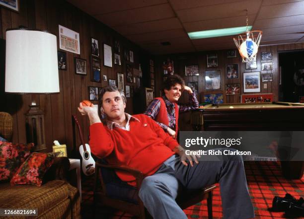 Head coach Bob Knight of the Indiana Hoosiers with his family on January 1, 1981 in Bloomington, IN.