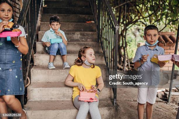 Social Distance Lunch Social Distance Eating Photos and Premium High Res Pictures - Getty Images