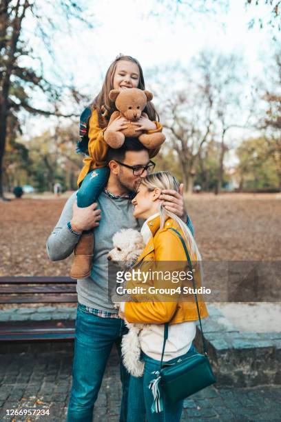 famiglia felice - portrait playful caucasian man foto e immagini stock
