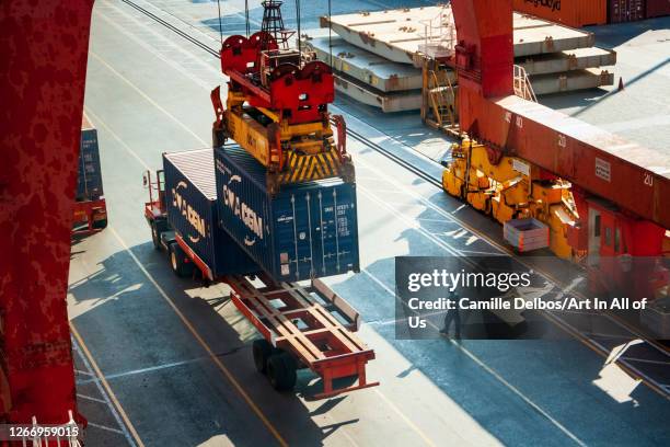 Container Handling Photos and Premium High Res Pictures - Getty Images