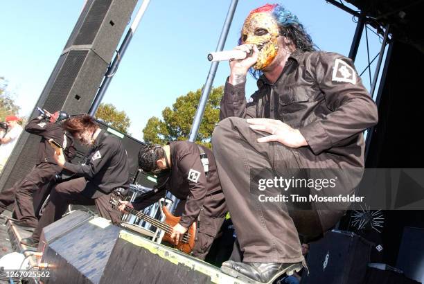 Corey Taylor and Slipknot perform during Ozzfest 2004 at Shoreline Amphitheatre on July 29, 2004 in Mountain View, California.