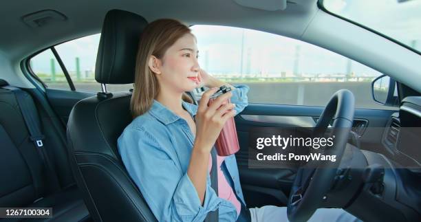 smart self driving car concept - autonomous driving stock pictures, royalty-free photos & images