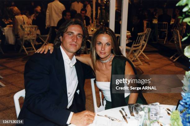 David Ginola et sa femme Coraline lors du diner d'inauguration le 1er juillet 1999 à Monaco.