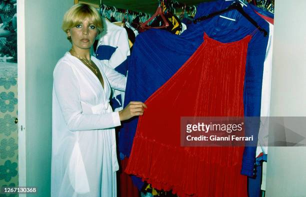 Shopping of Spanish actress Barbara Rey, Madrid, Spain, 1980.