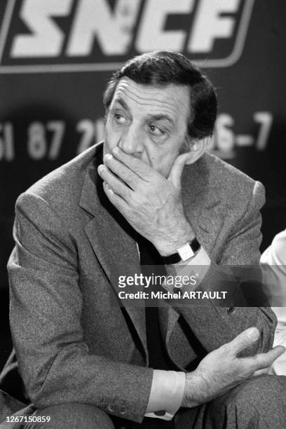 Lino Ventura lors du tournage du film 'La Gifle' réalisé par Claude Pinoteau à Paris le 20 juin 1974, France