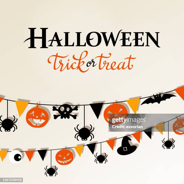 illustrazioni stock, clip art, cartoni animati e icone di tendenza di dolcetto o scherzetto di halloween bunting - dolcetto o scherzetto