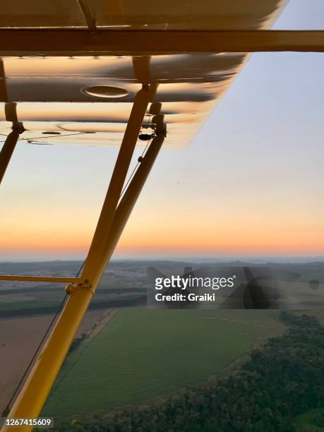 airplane wing sunset - 1945 stock pictures, royalty-free photos & images