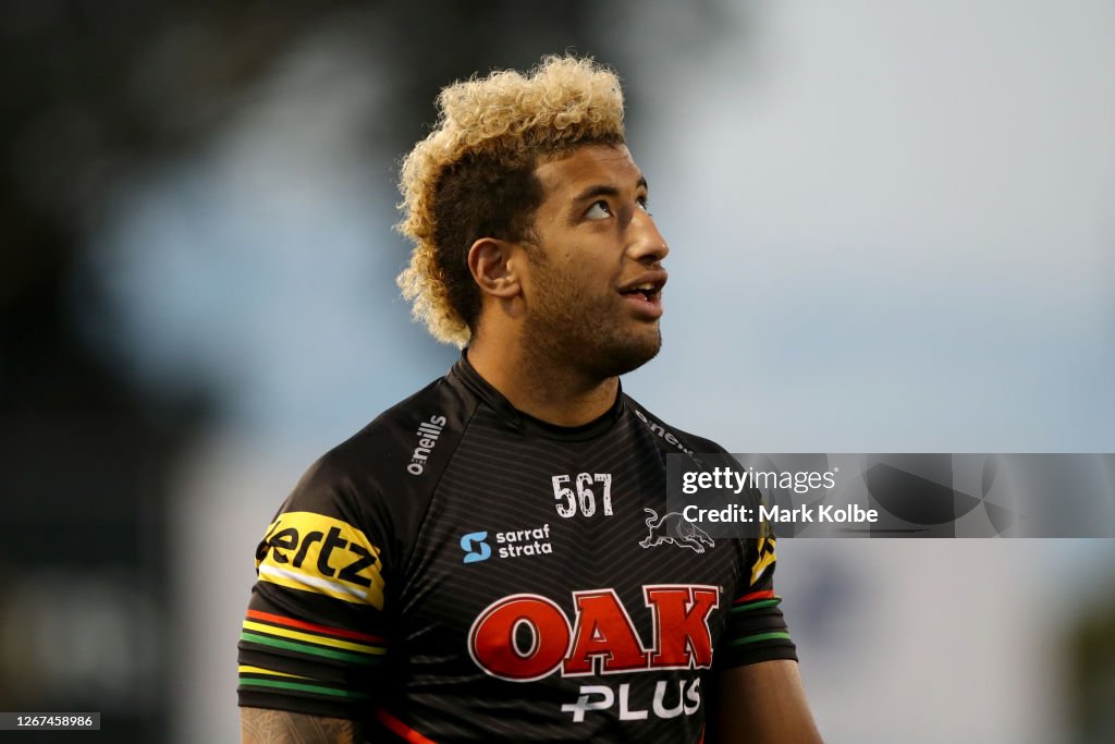 NRL Rd 15 - Panthers v Sharks