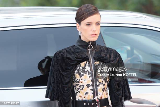 Stacy Martin walks the red carpet ahead of the Opening Ceremony and the "La Vérité" screening during the 76th Venice Film Festival at Sala Grande on...