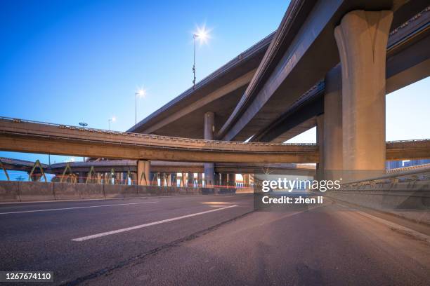 pavement of viaduct - viaduct ストックフォトと画像