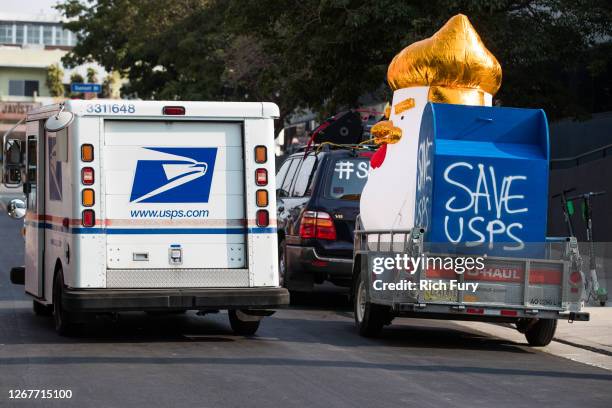 Usps Rally Box Us Post Office Truck Photos and Premium High Res Pictures - Getty Images