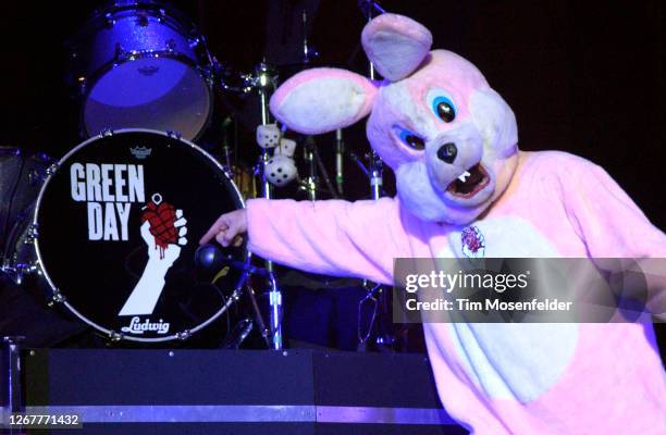 Billie Joe Armstrong Green Day performs during the band's "American Idiot" tour at Bill Graham Civic Auditorium on November 24, 2004 in San...