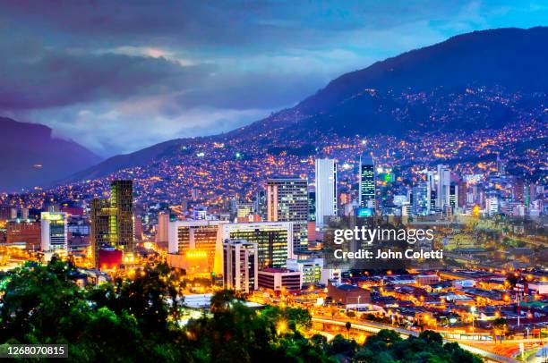 medellin, colombia - medellin fotografías e imágenes de stock