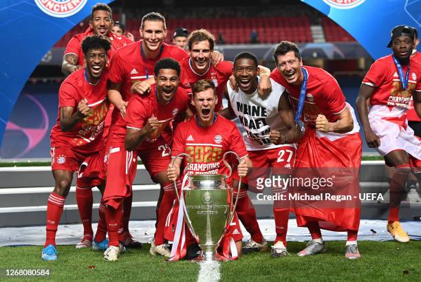 Kingsley Coman, Jerome Boateng, Niklas Suele, Serge Gnabry, Joshua Kimmich, Leon Goretzka, David Alaba, and Robert Lewandowski of FC Bayern Munich...