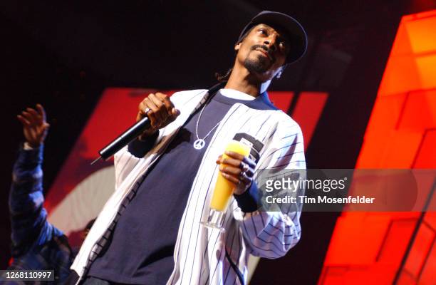 Snoop Dogg performs during KIIS FM's 4th Annual Jingle Ball at the Anaheim Pond on December 3, 2004 in Anaheim, California.