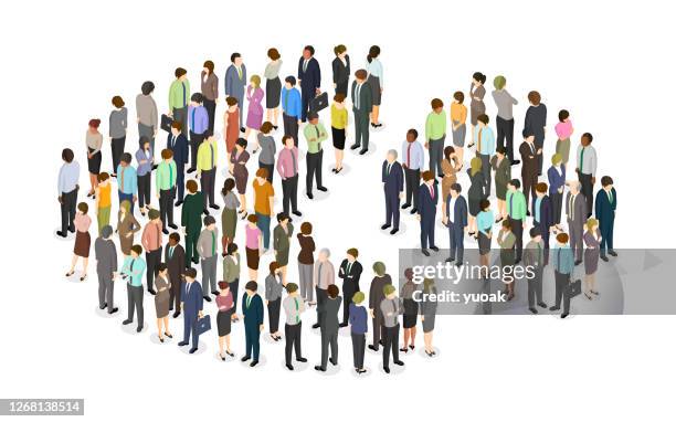 stockillustraties, clipart, cartoons en iconen met cirkeldiagram dat uit mensen wordt samengesteld - isometric people