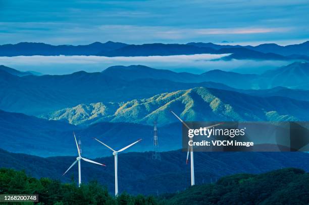 de ochtend van mt. taegi vd702 - korea stockfoto's en -beelden