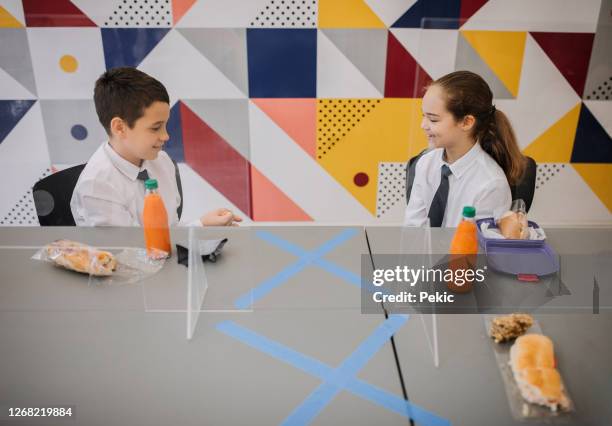 Social Distance Lunch Social Distancing School Lunch Photos and Premium High Res Pictures ...