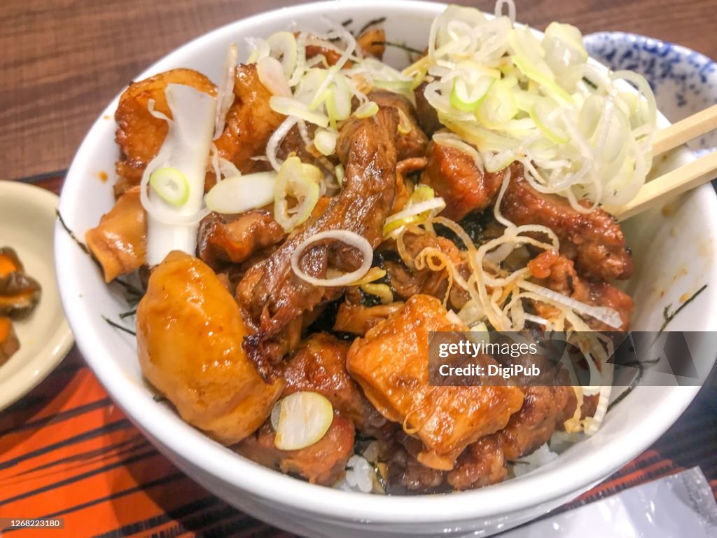 Yakiton donburi close-up