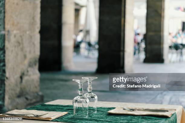 table set in the city, with tablecloth and two glasses - turin food stock pictures, royalty-free photos & images