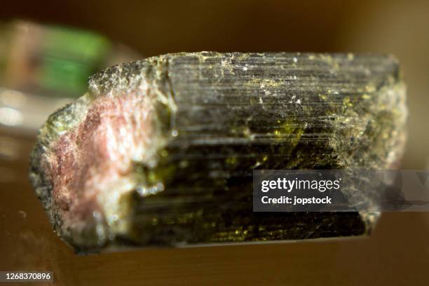 tourmaline stone - turmalina imagens e fotografias de stock