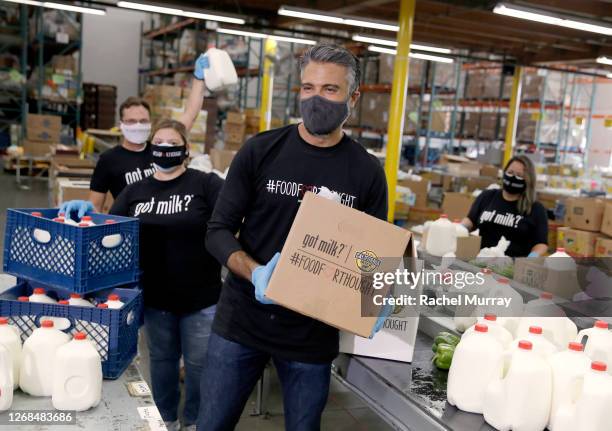 Jaime Camil joined volunteers at Los Angeles Regional Food Bank to kick off the “#FoodForThought” campaign, a partnership with the California Milk...