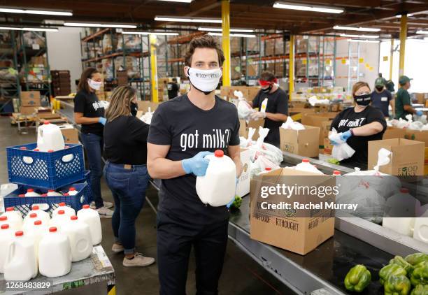Matt Bomer joined volunteers at Los Angeles Regional Food Bank to kick off the “#FoodForThought” campaign, a partnership with the California Milk...