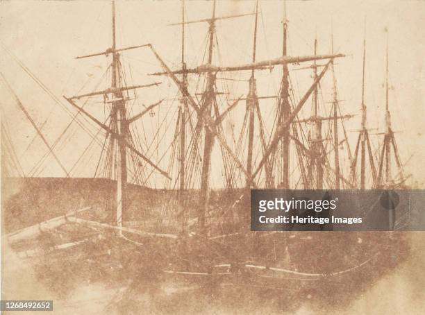 St. Andrews . Ships in the Harbor, 1843-47. Artist David Octavius Hill, Robert Adamson, Hill & Adamson.