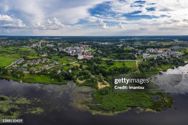 kekava dorf in lettland, foto mit drohne - lettland landschaft stock-fotos und bilder