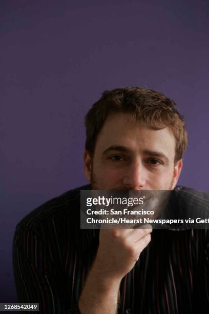 Stewart Butterfield is one of the founders of Flickr, the photo sharing Web site. Story is about how Yahoo is under pressure to improve its business...