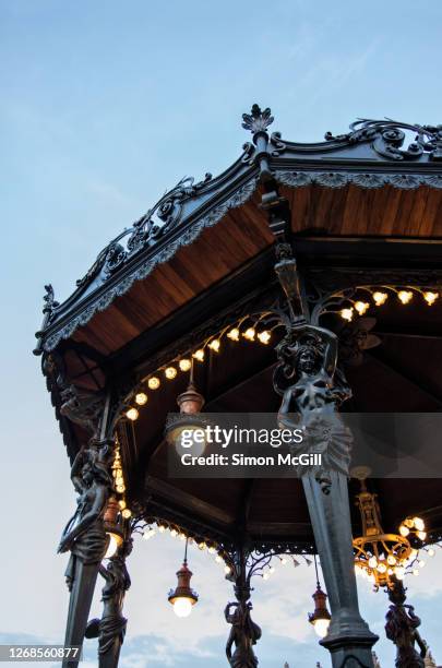 art nouveau wrought-iron bandstand, plaza de armas, guadalajara, jalisco, mexico - 1910 stock-fotos und bilder