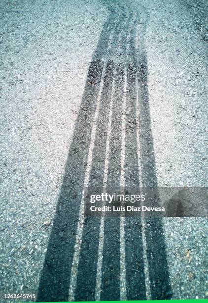 tire tracks - skid marks accident stock pictures, royalty-free photos & images