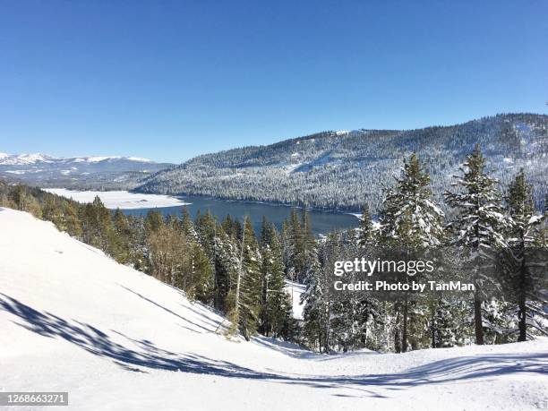 winter in donner summit. truckee, california. - donner pass stock pictures, royalty-free photos & images