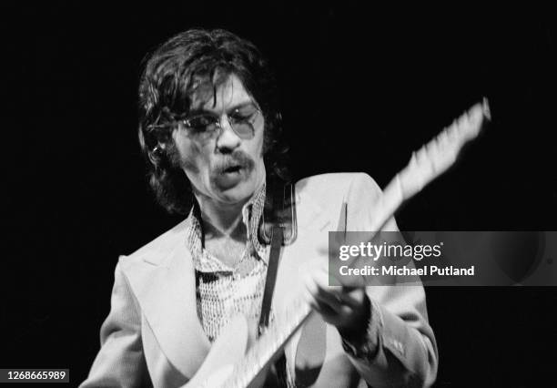 Canadian musician Robbie Robertson performing with The Band at the Royal Albert Hall, London, 3rd June 1971.
