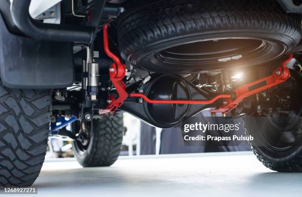 suspension car, suspension pickup truck - chassis stock pictures, royalty-free photos & images