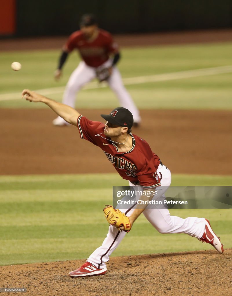 Roger Riley Arizona Diamondbacks Relief pitcher Riley Smith of the Arizona Diamondbacks pitches... News ...