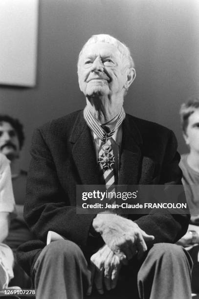 écrivain américain Erskine Caldwell à la Journée mondiale des écrivains à Nice, France le 9 octobre 1983.