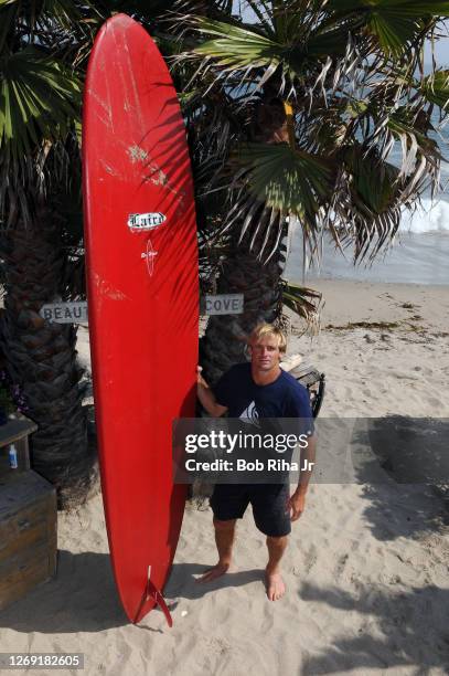 Laird Hamilton - one of the best surfers in the world is introducing the world to Stand Up Paddling -- a variant of surfing, where you stand on a big...
