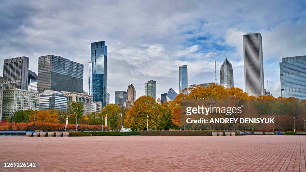 chicago park - chicago street stock pictures, royalty-free photos & images