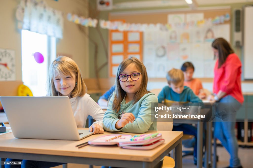 Girls In Classroom High-Res Stock Photo - Getty Images