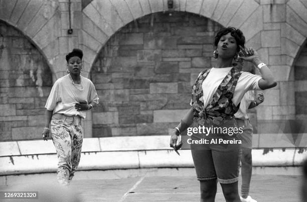Anotineete Rapper 37 Antoinette (Rapper) Stock Photos, High-Res Pictures, and Images ...