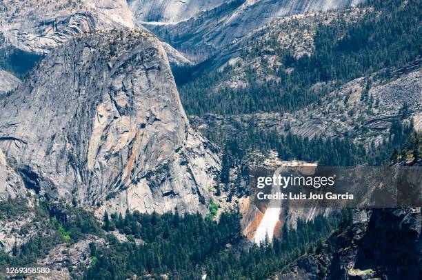 liberty cap and nevada falls in yosemite national park - imponente stock pictures, royalty-free photos & images