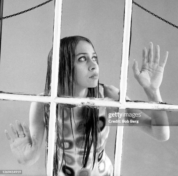 Apple Singer Fiona Apple Photos and Premium High Res Pictures - Getty Images