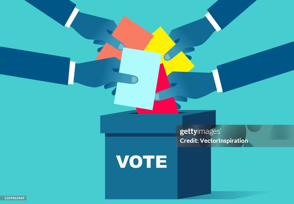 Abstimmung, Hand, die den Stimmzettel in die Wahlurne hält