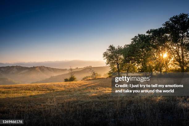 volterra, pisa - tuscany, italy - volterra fotografías e imágenes de stock