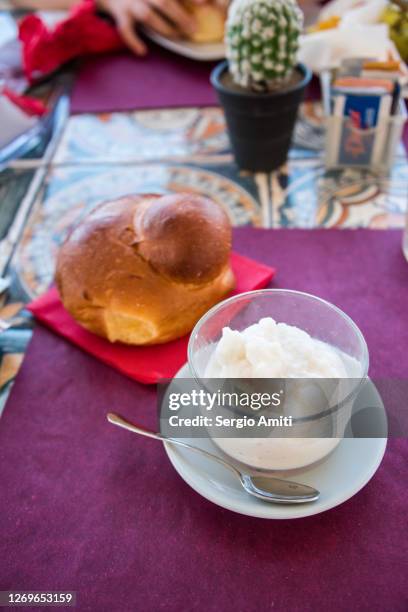 sicilian breakfast, granita and brioche - sorbetto foto e immagini stock