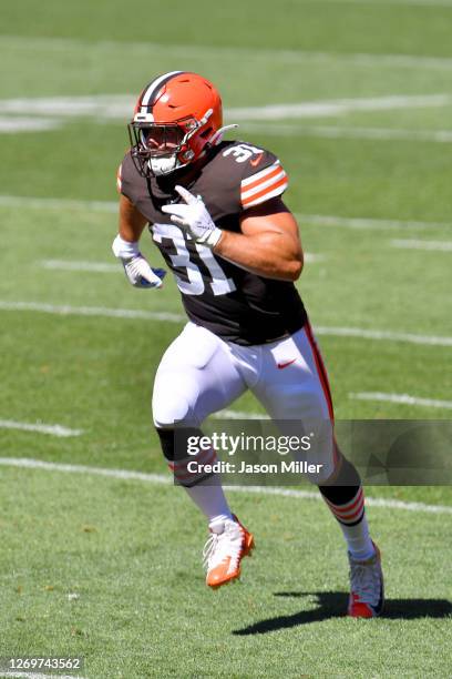 Fullback Andy Janovich of the Cleveland Browns works out during training camp at FirstEnergy Stadium on August 30, 2020 in Cleveland, Ohio.