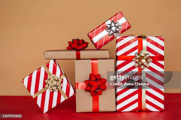 handmade wrapping concept. front view. - gift lounge stock pictures, royalty-free photos & images