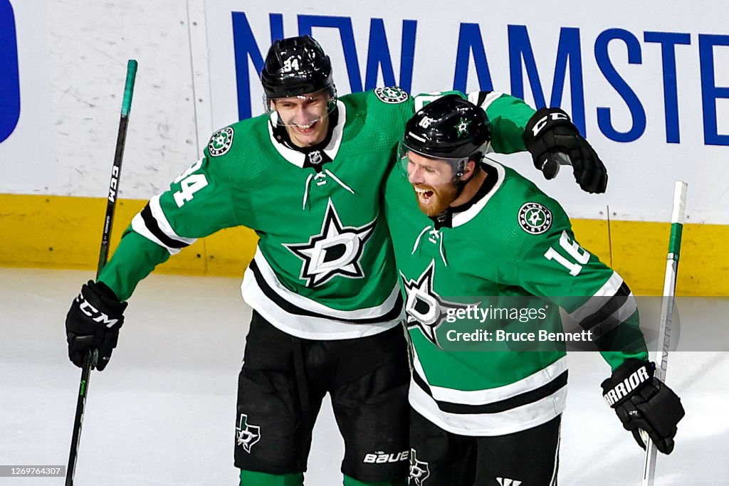 Colorado Avalanche v Dallas Stars - Game Four